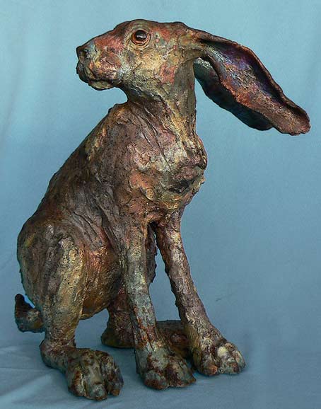 raku-Hare sculpture-by-Lesley-D-McKenzie