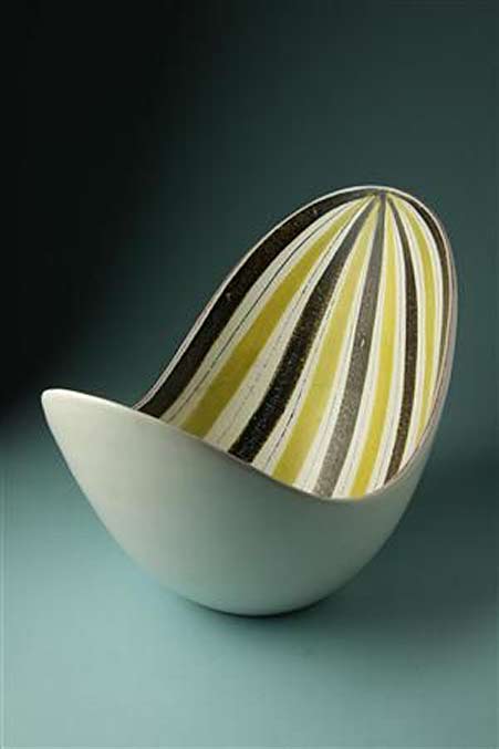 Bowl, designed by Stig Lindberg for Gustavsberg, Sweden. with striped interior