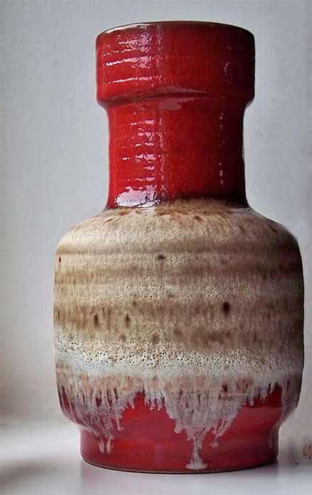 Carstens-Tönnieshof-Fat-Lava-Vase red glaze