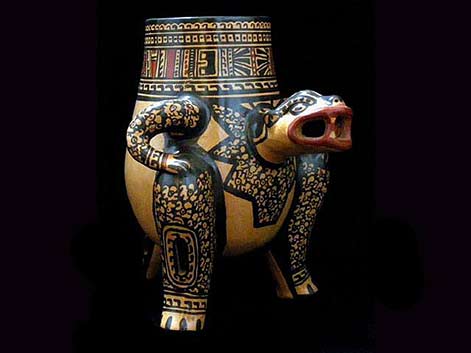 Chorotega-indigenous-art-collection--A-Jaguar-Pot