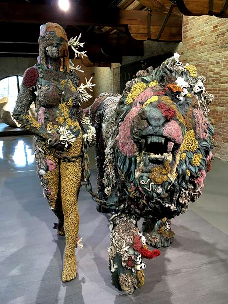 Damien Hirst in Venice Save fantasy Lion Women of Mayor Asit, Punta della Dogana