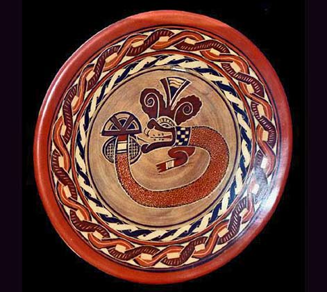 Traditional decorative plate by Chorotega Tribe - Costa Rica