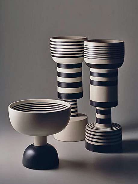 Ettore-Sottsass-ceramic-vessels in black and white