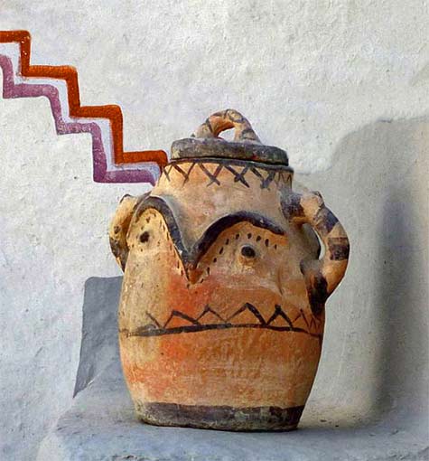 Lidded pottery jar from-the-Rif,-Taounate