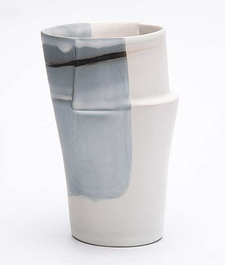vase-bleu-Aline-Lafollie-ceramique