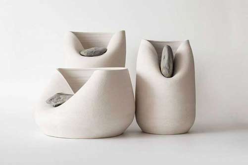 Designer Martín Azúa has collaborated with Marc Vidal for the project “Vase With Stone inserts