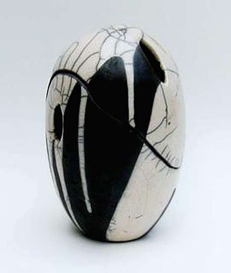 Jo-Killen-ovoid-Raku-vessel in black and white