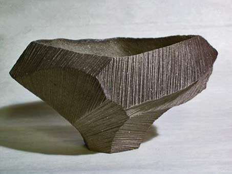 Kayoko-Hoshino-black ceramic sculptural-bowl