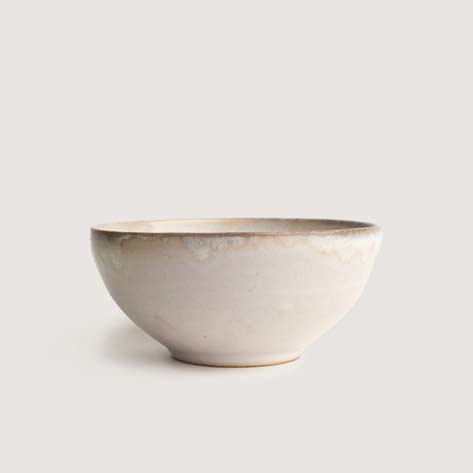 Romy-Northover-ceramics white bowl-Moon-Tide-photographs-by-FINRAZ