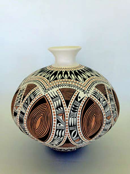 Rowan-Harrison--ceramic-pot