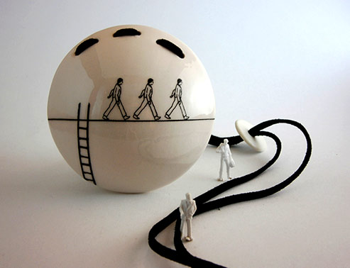 Marta-Armada-ceramic-pendant
