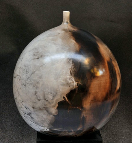 Burnished globular bottle - Donve Branch