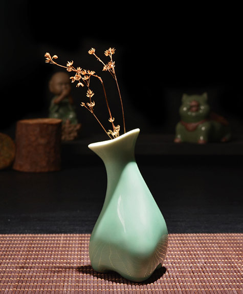 Vintage---vase--celadon---porcelain
