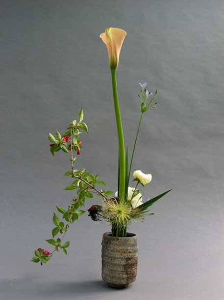 Ikebana-Hans-Riester,Berlin --ceramic pot byJochen Ruth