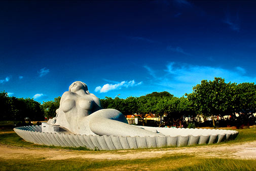 Arun-SankarThe Jalakanyaka Mermaid statue in Thiruvananthapuram, India 