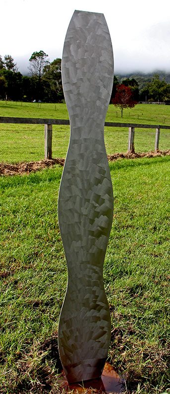 Christopher-Hodges The Maid -- Kangaroo Valley sculpture
