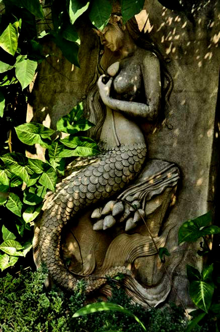 Thailand outdoor-mermaid-sculpture, Chang-Mai
