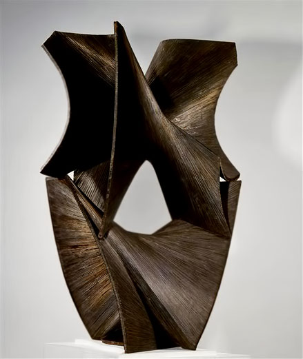 Antoine-Pevsner,-Spatial-construction-in-the-3rd-and-4th-dimensions,-1961,-Bronze,-National-Museum-of-Modern-Art---Georges-Pompidou-Center,-Paris