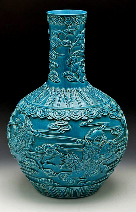 Chinese-Turquoise-Porcelain-Vase