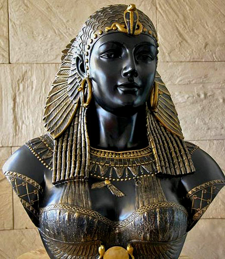 Cleopatra,-the-queen-of-Egypt-metal bust
