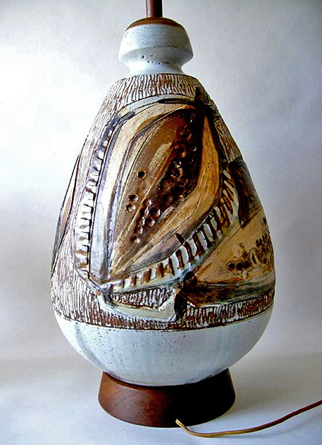 Joel-Edwards-Abstract-Modern-Stoneware-Lamp with native Australian plant motif