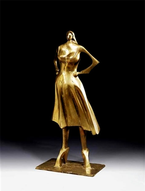 Kurt-Laurenz-Metzler's-Women-in-Elegant-Dress sculpture