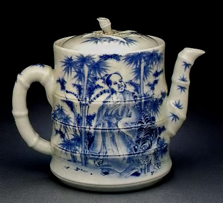 Sencha-ewer-or-export-teapot-in-the-form-of-bamboo with-painting-of-the-three-creeds-Fengan-with-tiger,-Confucius,-and-Laozi-19th-Century©-Los-Angeles-County-Museum-of-Art