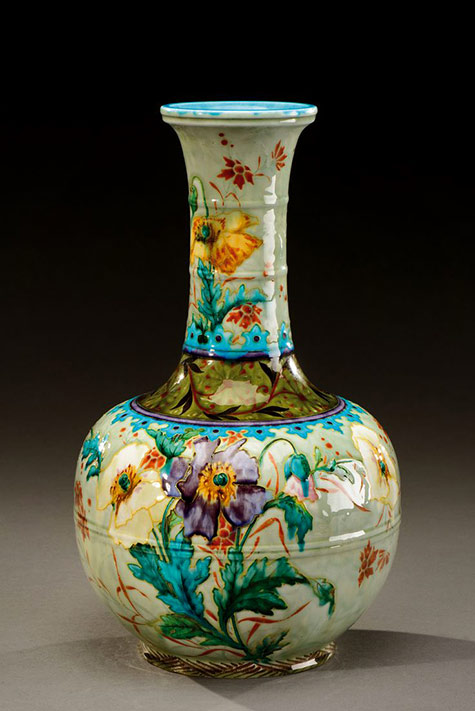 Theodore-Deck-Vase with flower decoration