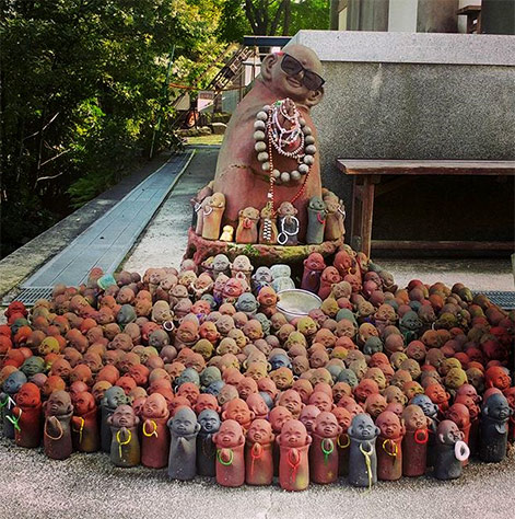 temple clay idols