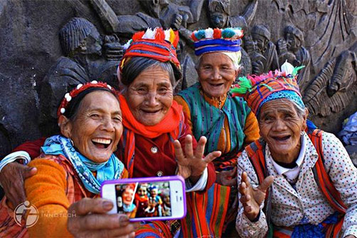 filipina-selfie-time - four elderly women taking a selfie