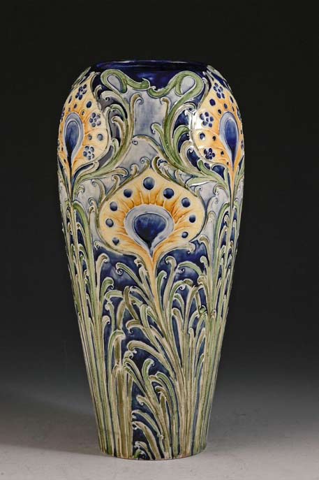 Moorcroft-pottery-'Peacock-feather' vase
