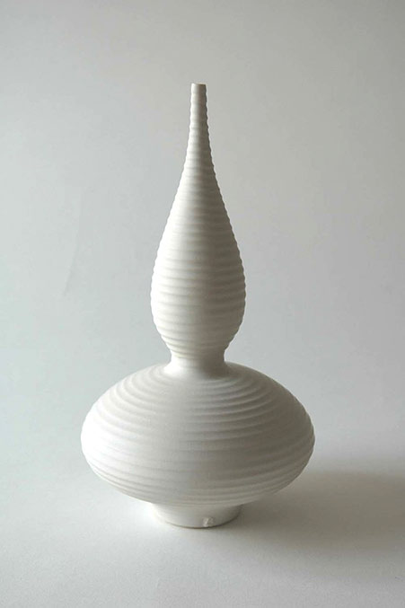 Vivienne-Foley-Ridged-Spindle-Form-ivory-crackle-glazed-porcelain-32cm