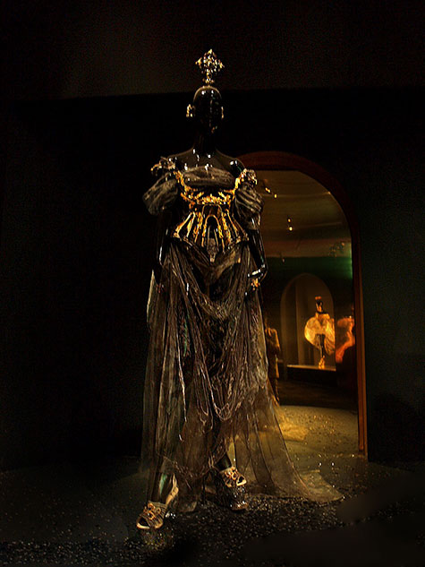 Warrior gown (organza, metal) NGV