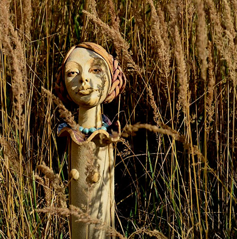 Šárka Piešová Keramikas, Czechoslovakia Quite song - a statue in the garden