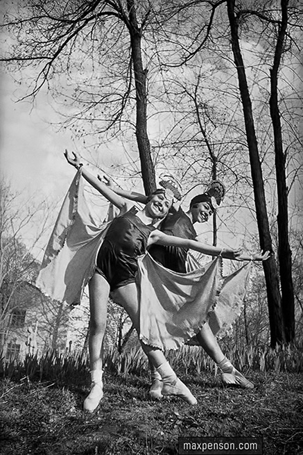 Two dancers - Max Penson