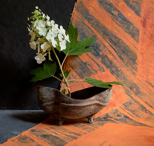 summer-2018-Catherine-White summer-2018-Catherine-White footed vessel with hydrangia