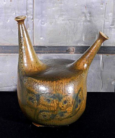 Toshiko Takaezu, ceramic double spout Vase