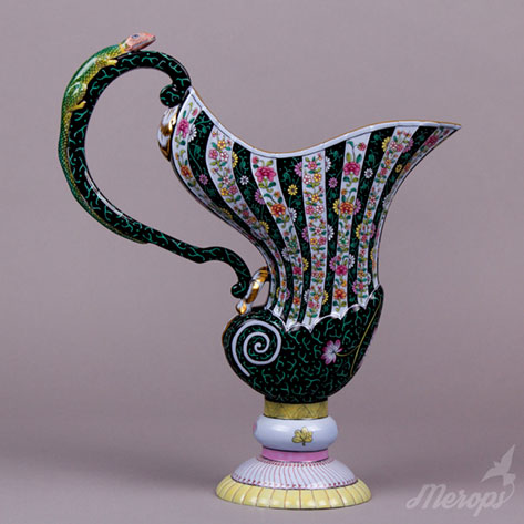 herend-siang-noir-black-dynasty-water-pitcher-with-lizard-handle---herend-porcelain-manufactory-(hungary)