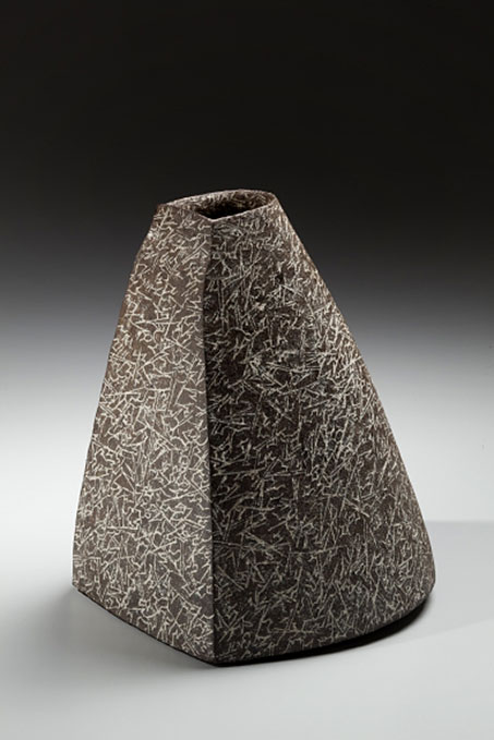 Wada Morihiro - Sanmonki cedar patterned pyramidial vessel