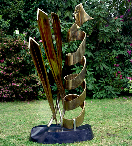 Breaking Out metal sculpture - Andrew Rogers