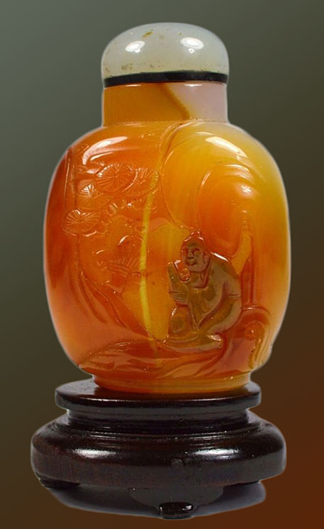carved Chinese shadow agate snuff bottle, scholar in treed landscape