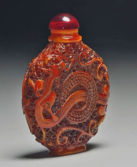 Chinese Exquisite Ancient Handmade Carving Good Luck Glass Snuff Bottle Box 