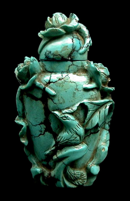 Jade snuff bottle with birds, flowers and leaves