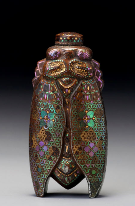 Lac Burgauté cicada snuff bottle Japan, late 19th---early 20th-century