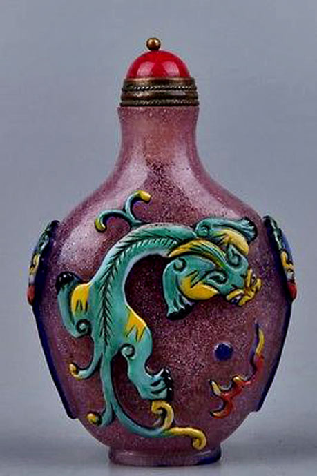 Beijing-Hand Painted Glass Snuff Bottle with dragon motif