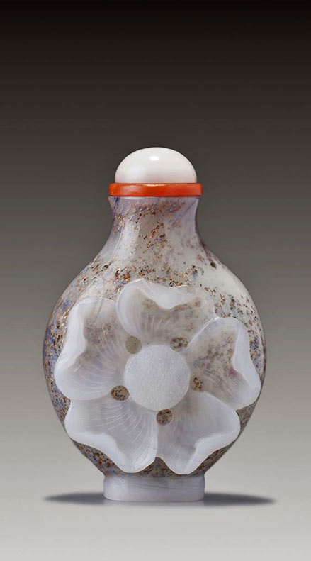Sandwiched' blue and biotite and milky-white glass 'mallow' snuff bottle qing dynasty, mid-18th -19th century