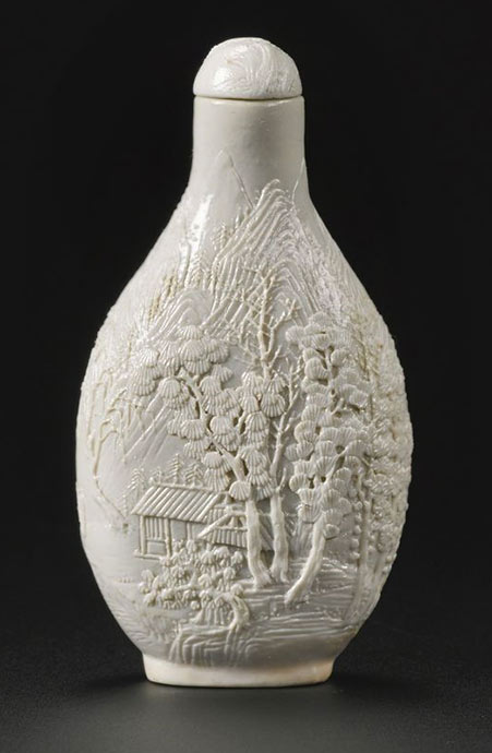 carved and molded porcelain 'Landscape' snuff bottle, signed Chen Guozhi, Qing dynasty, 19th century