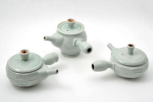 Fabienne Synnott ceramic teapots