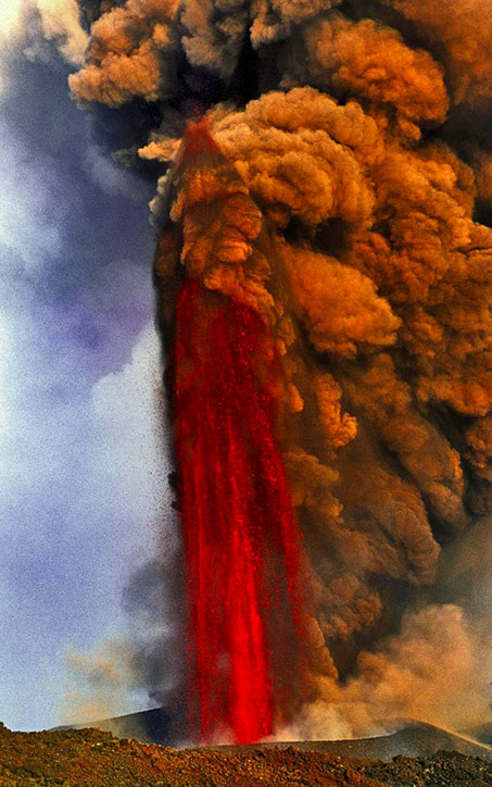 Lava fountain eruption of Mt Etna volcano
