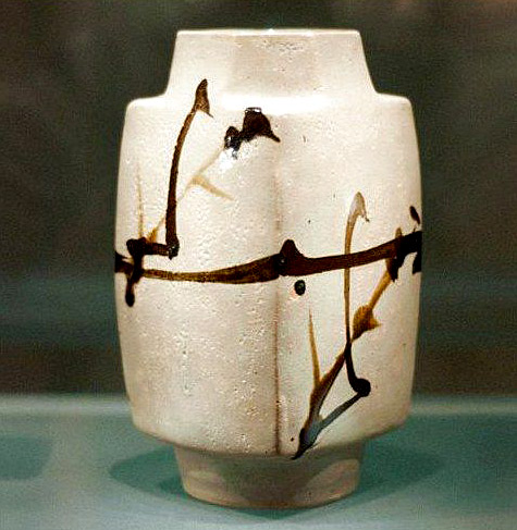 Shoji Hamada-footed vase